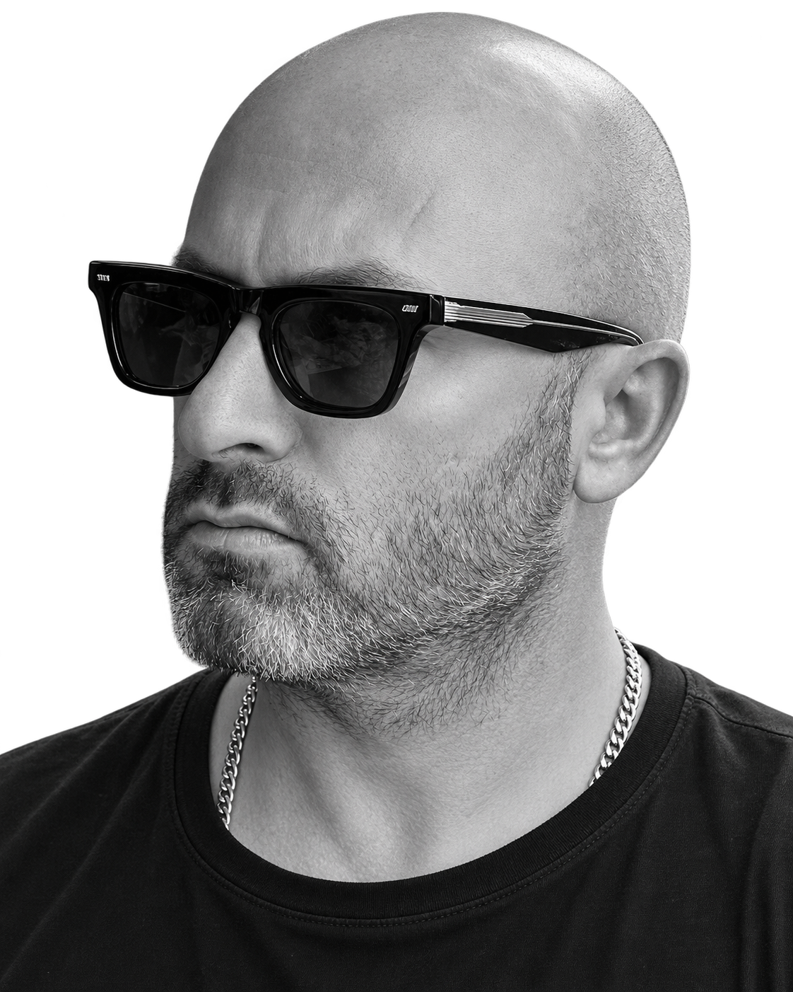 Asael Kahana wearing sunglasses